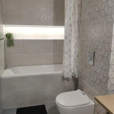 Zabrska Royal Ii * Katowice