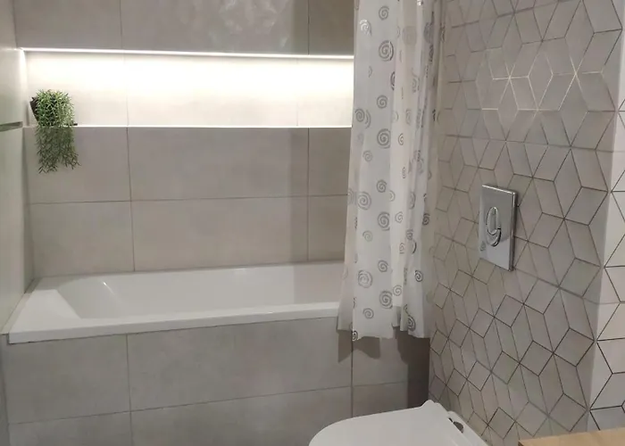 Zabrska Royal Ii * Katowice